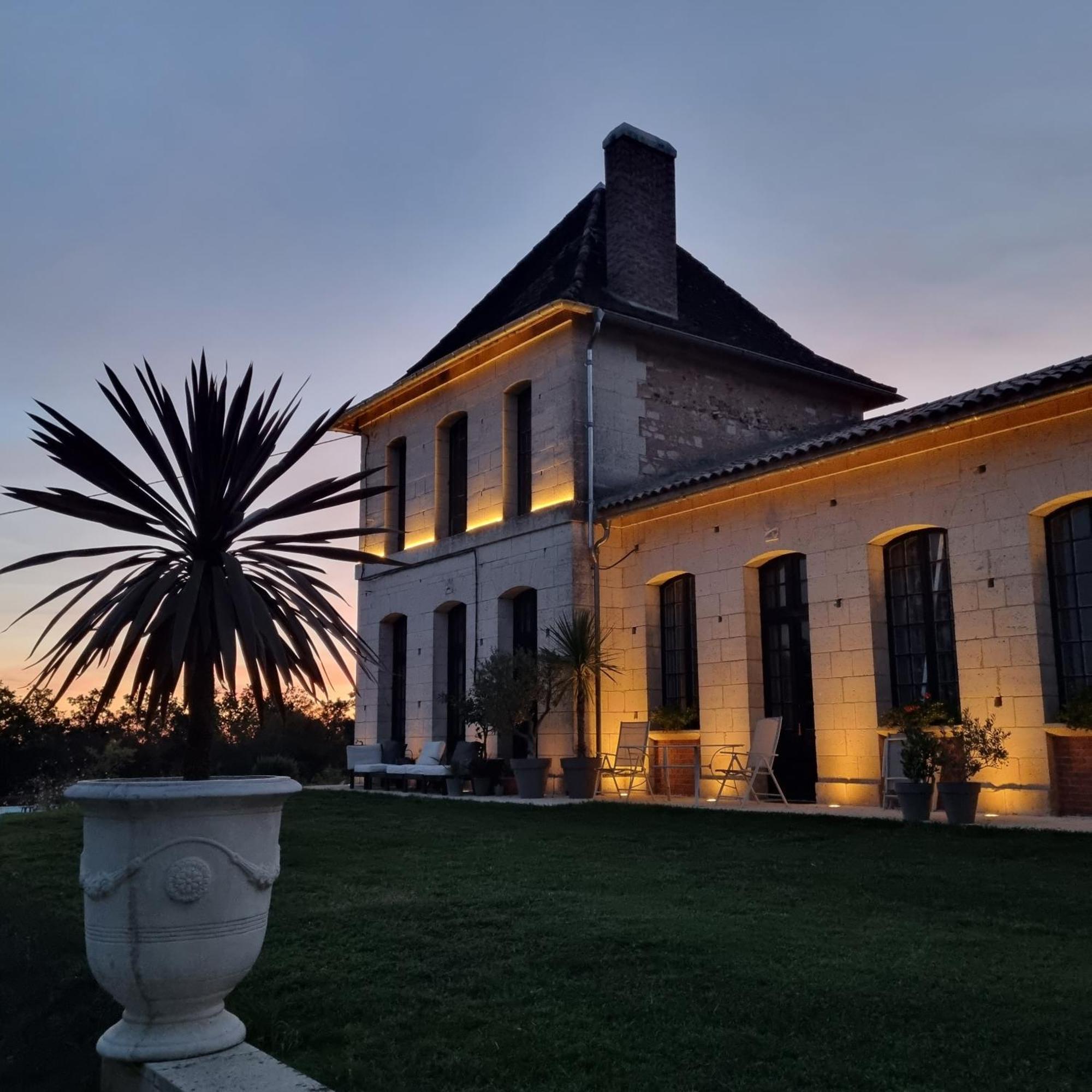 Chateau Neuf Le Desert Le Pizou Zewnętrze zdjęcie