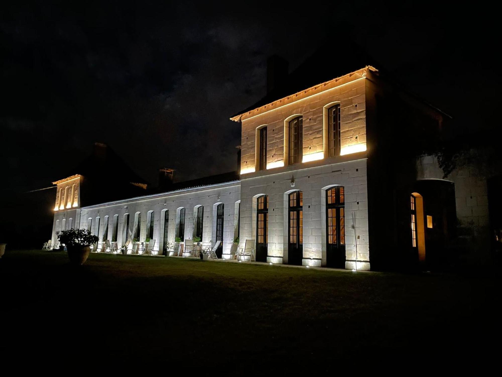 Chateau Neuf Le Desert Le Pizou Zewnętrze zdjęcie