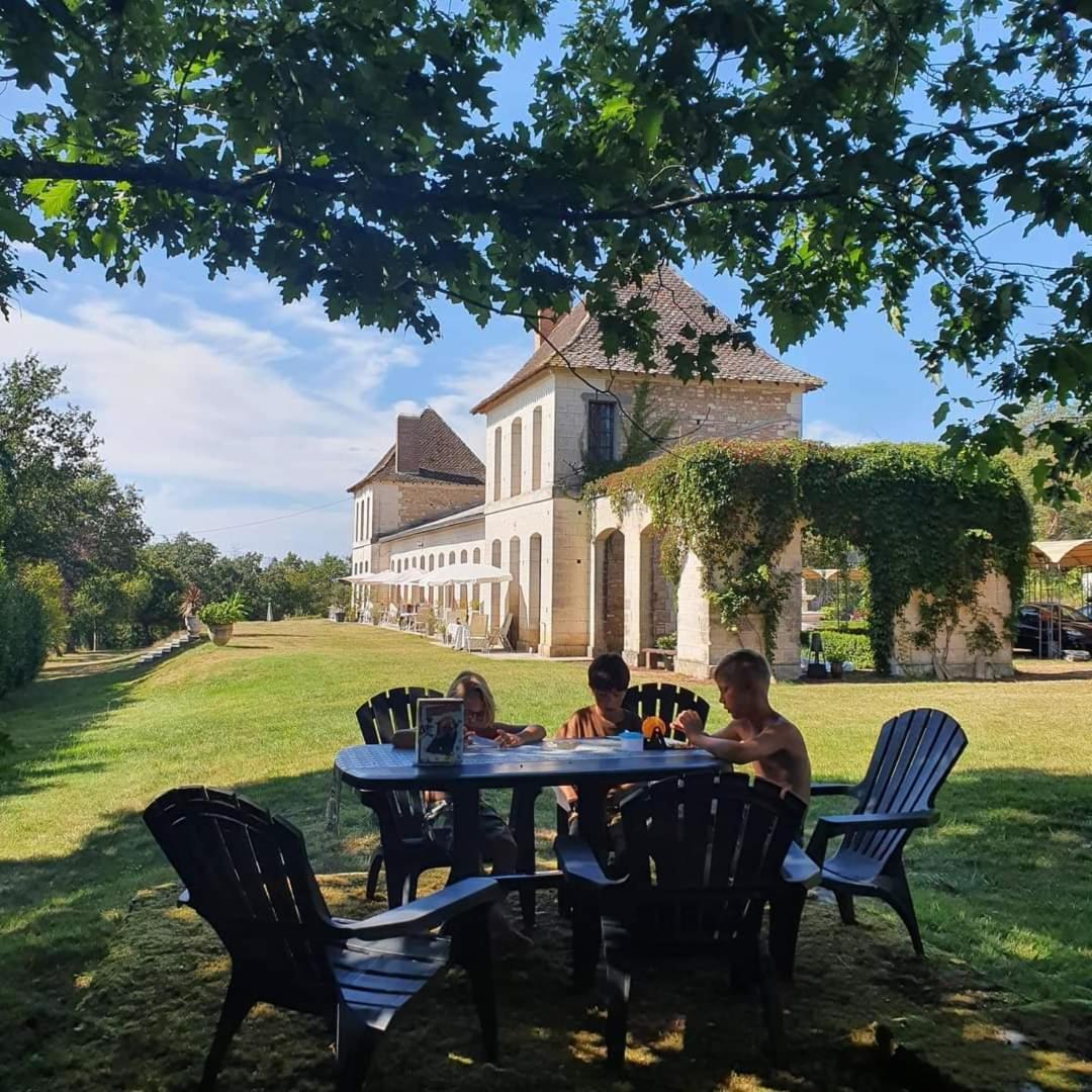 Chateau Neuf Le Desert Le Pizou Zewnętrze zdjęcie